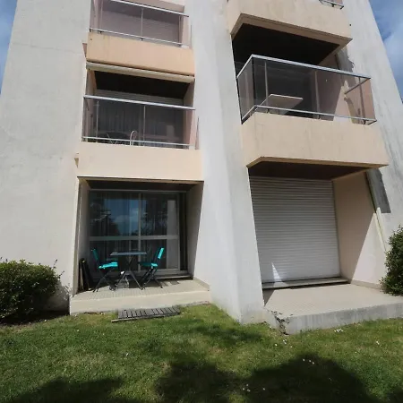 : Superbe T2 Renove A 100m De La Plage, Parking Inclus - Fr-1-481-90 *