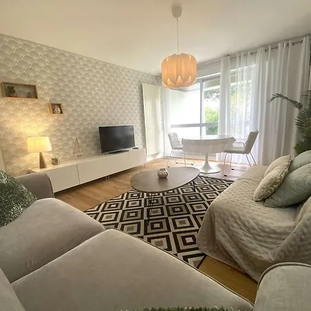 : Superbe T2 Renove A 100m De La Plage, Parking Inclus - Fr-1-481-90